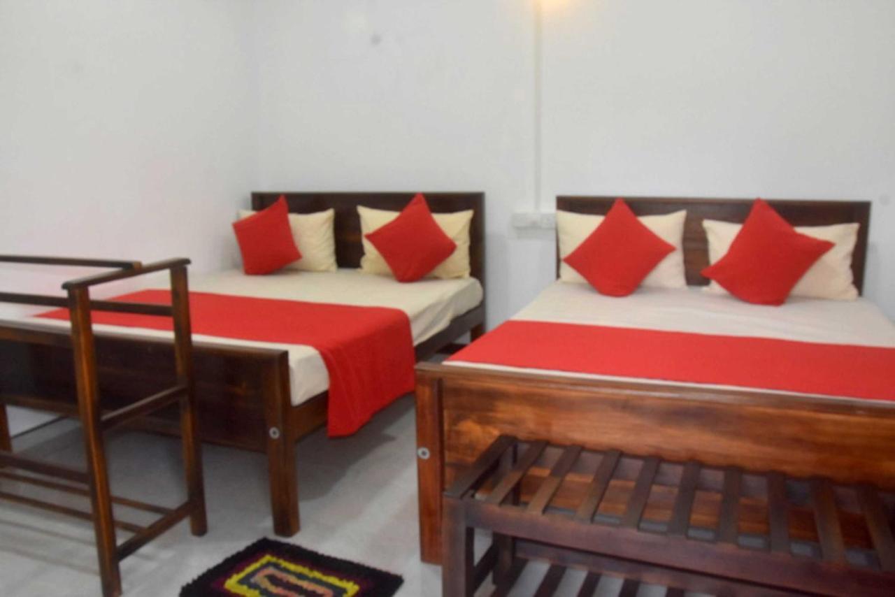 Meegahapokuna Resort Anuradhapura Exteriör bild