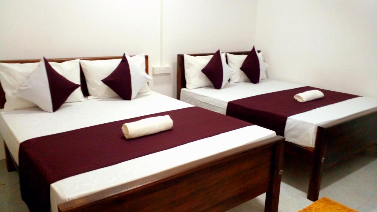Meegahapokuna Resort Anuradhapura Exteriör bild