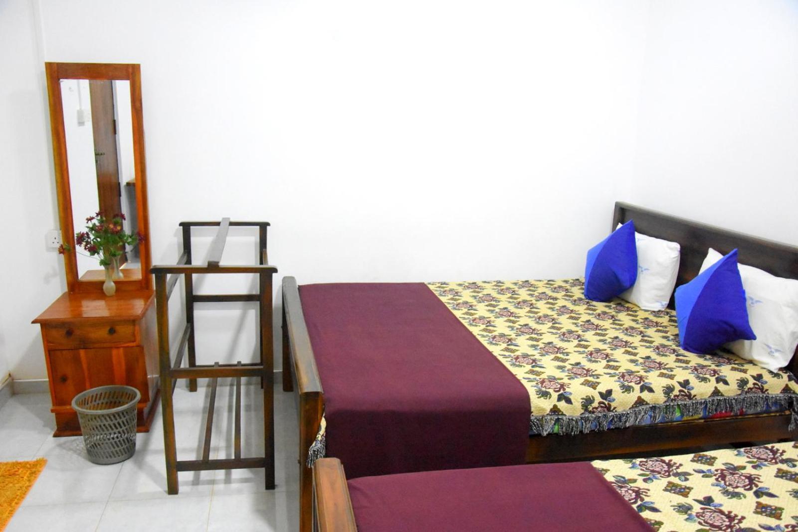 Meegahapokuna Resort Anuradhapura Exteriör bild